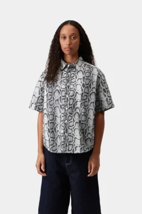 Camicia da donna a maniche corte Snake Camo in pantaloncini