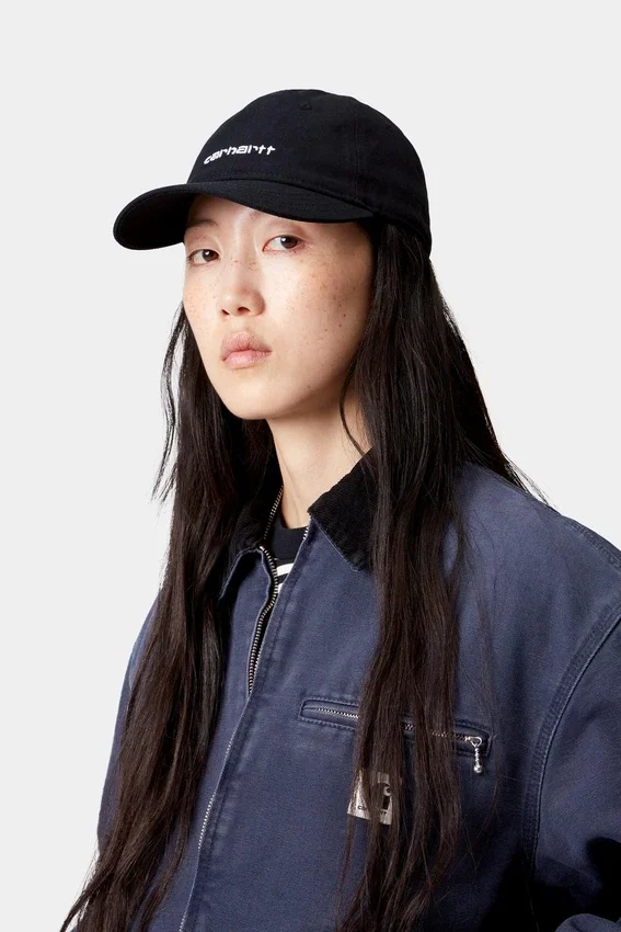 Cappellino in tela con scritta Cappellino in tela con scritta