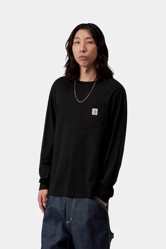 T-Shirt a maniche lunghe con tasca T-Shirt a maniche lunghe con tasca