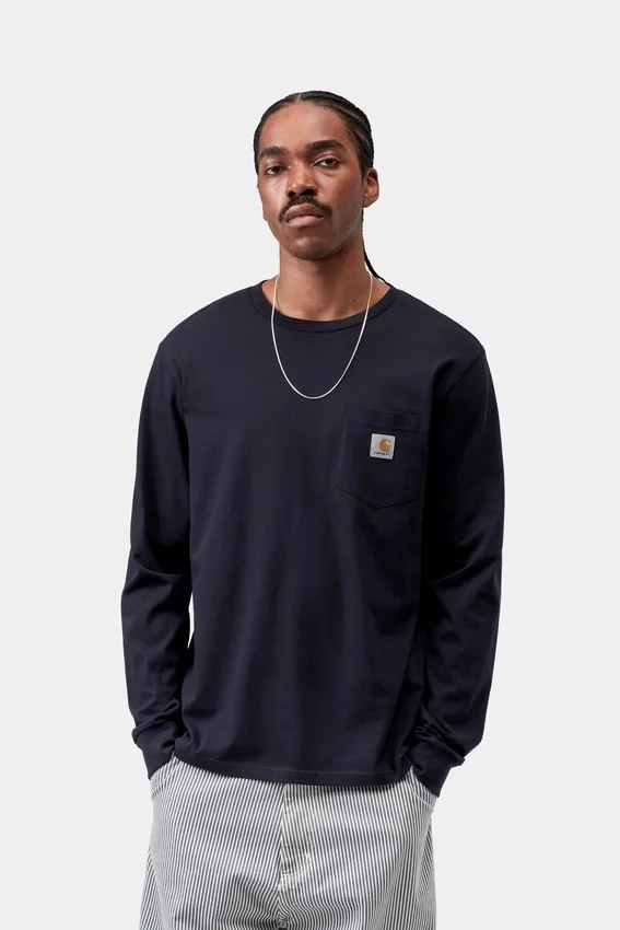 T-Shirt a maniche lunghe con tasca T-Shirt a maniche lunghe con tasca