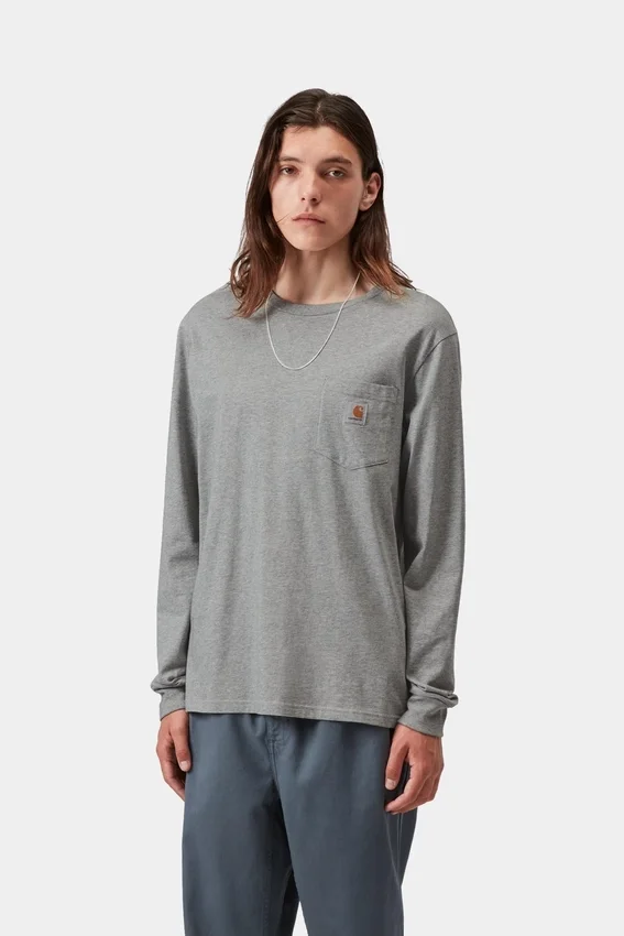 T-Shirt a maniche lunghe con tasca T-Shirt a maniche lunghe con tasca