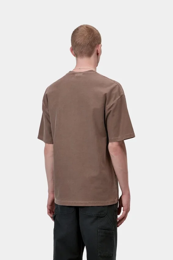 T-Shirt con tasca dal taglio ampio T-Shirt con tasca dal taglio ampio