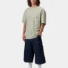T-Shirt con tasca dal taglio ampio T-Shirt con tasca dal taglio ampio