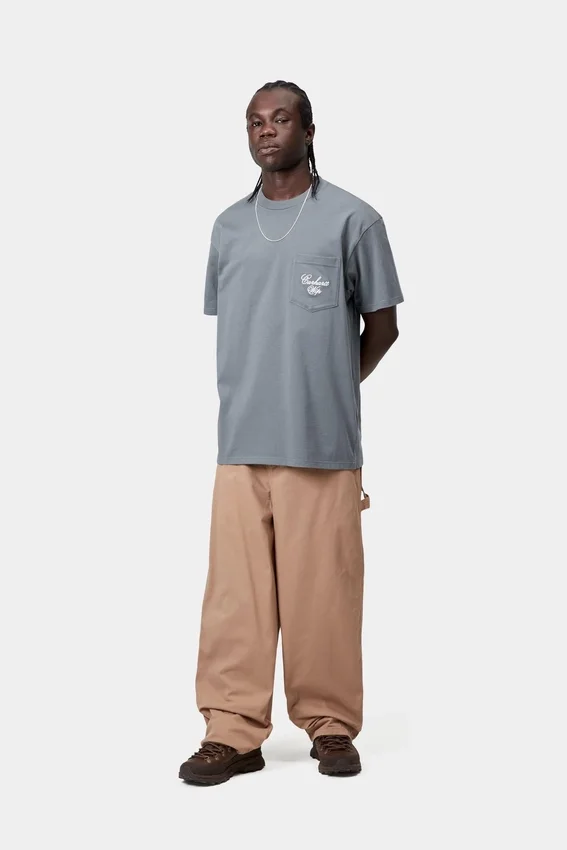 T-Shirt con tasca sul braccio T-Shirt con tasca sul braccio